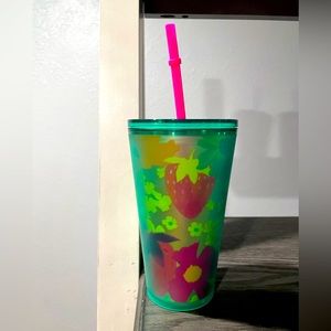 Starbucks grande Tumblr with strawberries